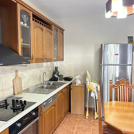 Koltrina ゲストハウス Shkodër