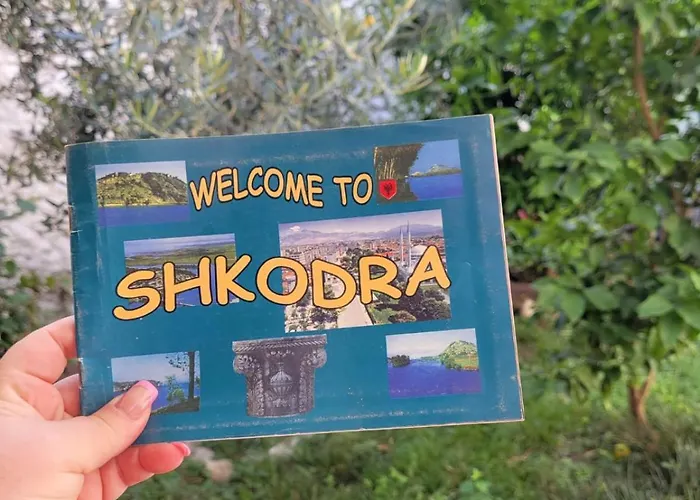 Koltrina 게스트하우스 Shkodër